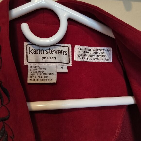 Red velvet cropped vintage jacket, Spanish-inspired look, beautiful ornamental - Picture 3 of 5